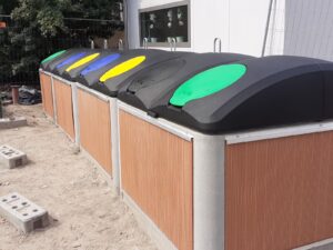 Pojemnik półpodziemny, podziemny pojemnik, podziemne śmietniki,śmietniki podziemne