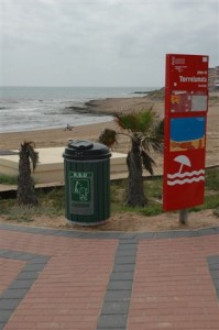 śmietniki na plażę